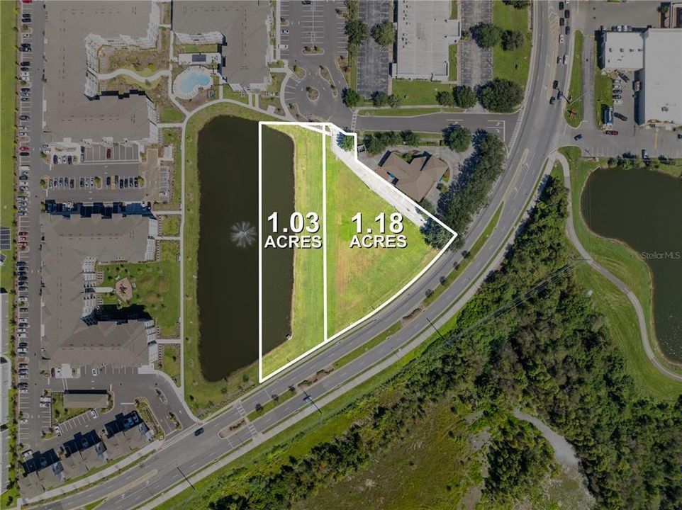 En Venta: $895,000 (2.20 acres)