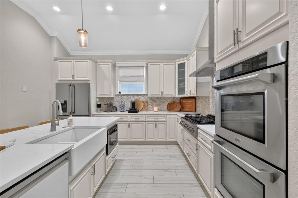 For Sale: $550,000 (4 beds, 3 baths, 2191 Square Feet)