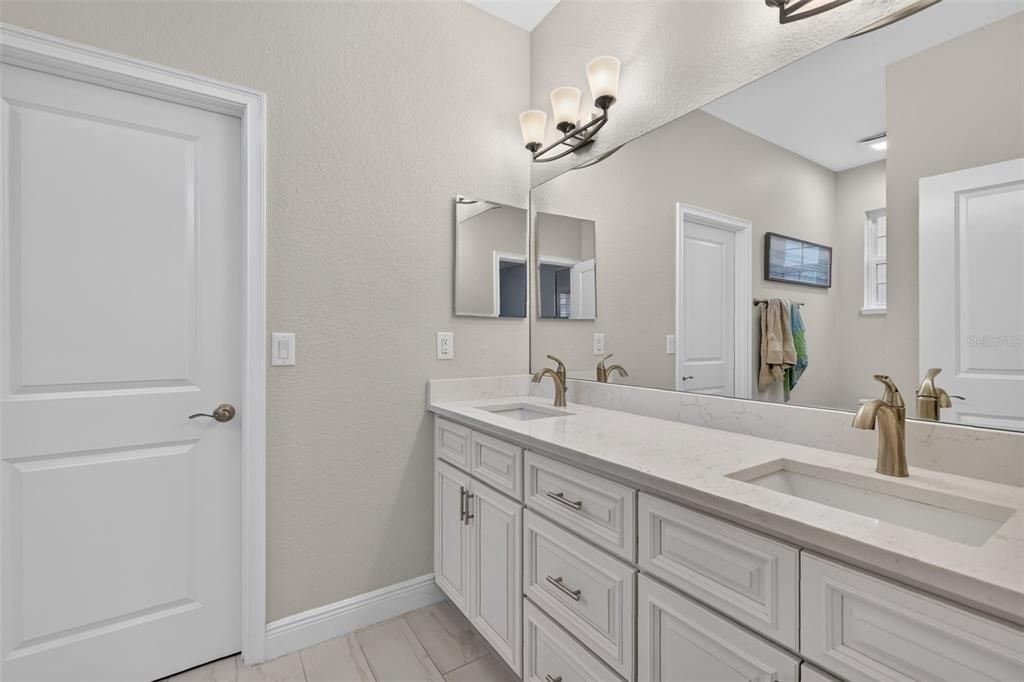 For Sale: $550,000 (4 beds, 3 baths, 2191 Square Feet)
