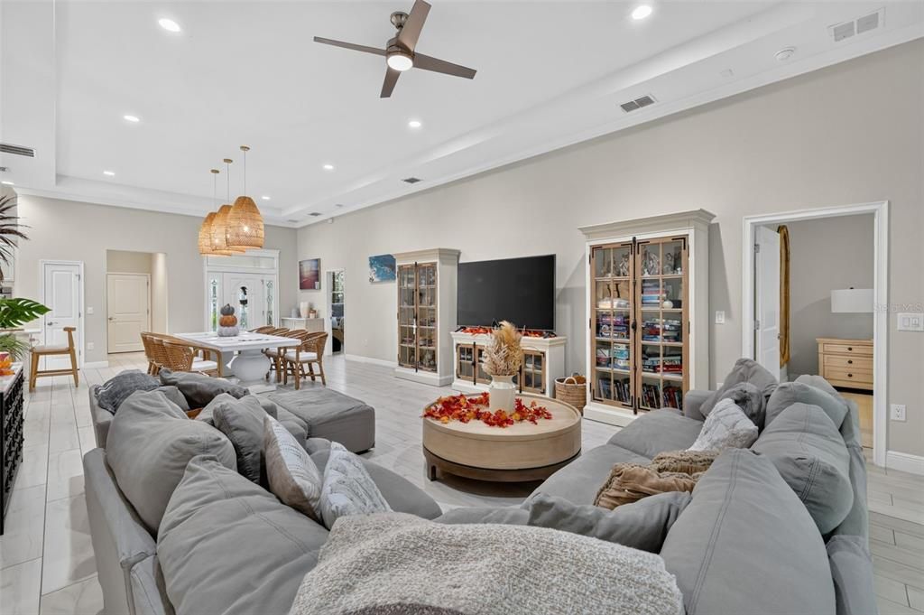 For Sale: $550,000 (4 beds, 3 baths, 2191 Square Feet)