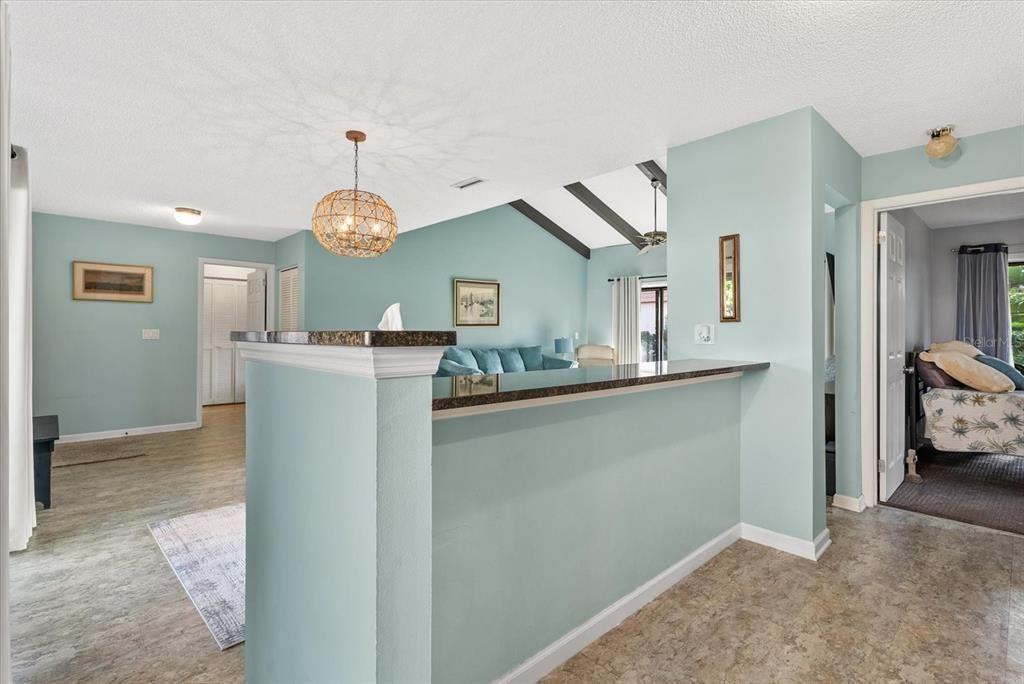 For Sale: $239,900 (2 beds, 2 baths, 1374 Square Feet)