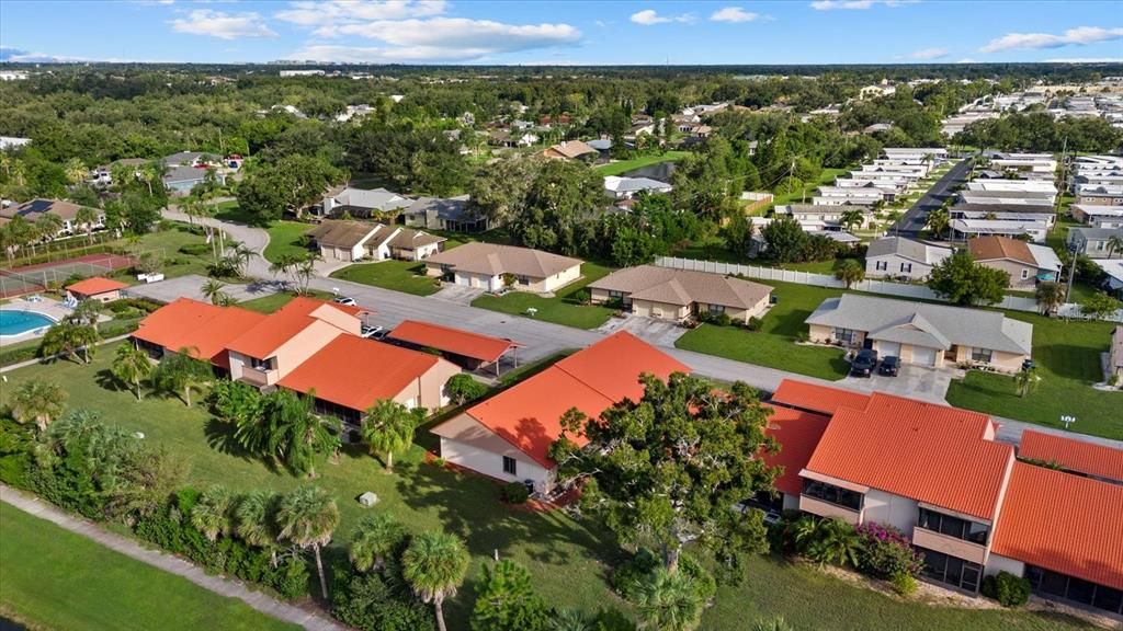 For Sale: $239,900 (2 beds, 2 baths, 1374 Square Feet)