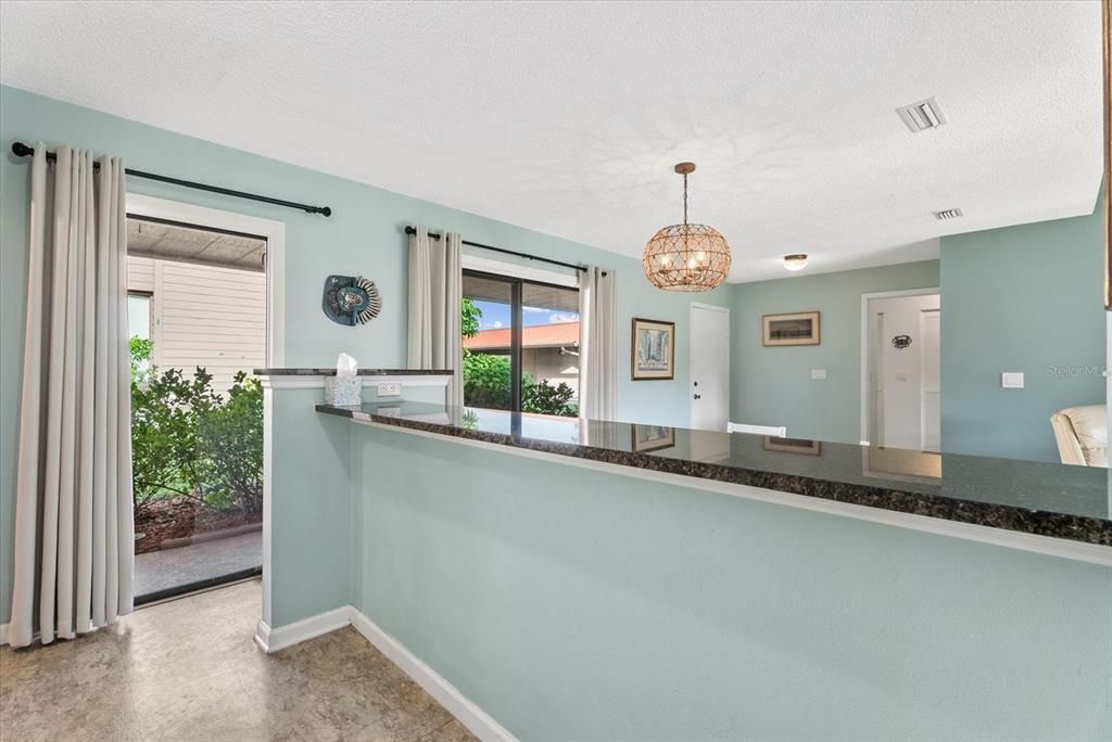 For Sale: $239,900 (2 beds, 2 baths, 1374 Square Feet)
