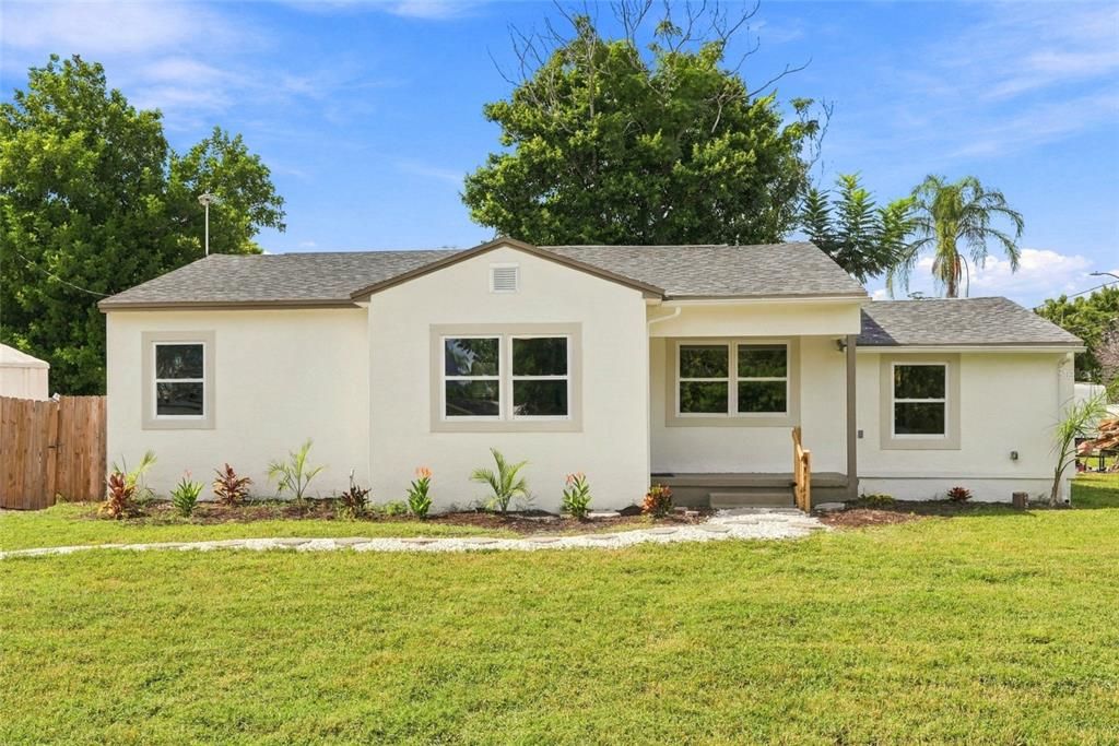 For Sale: $375,000 (3 beds, 2 baths, 1277 Square Feet)