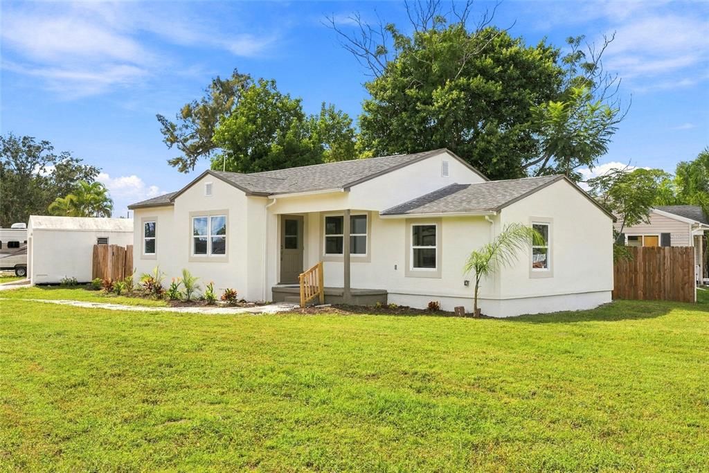 For Sale: $375,000 (3 beds, 2 baths, 1277 Square Feet)