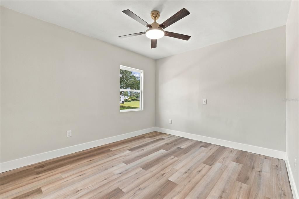 For Sale: $375,000 (3 beds, 2 baths, 1277 Square Feet)
