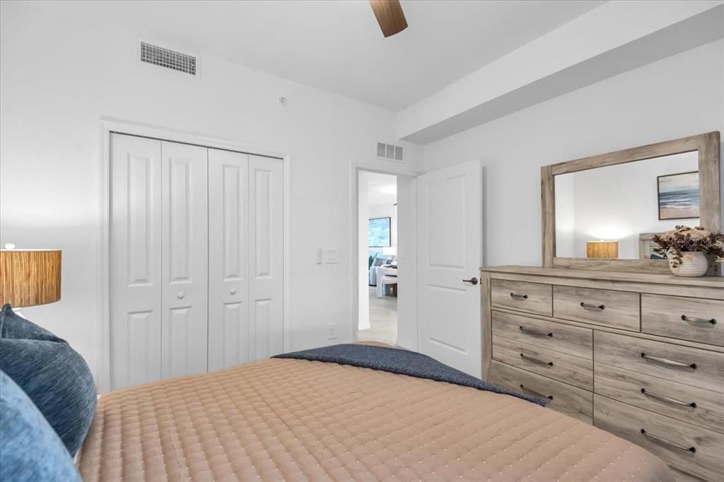 For Rent: $2,500 (2 beds, 2 baths, 1120 Square Feet)