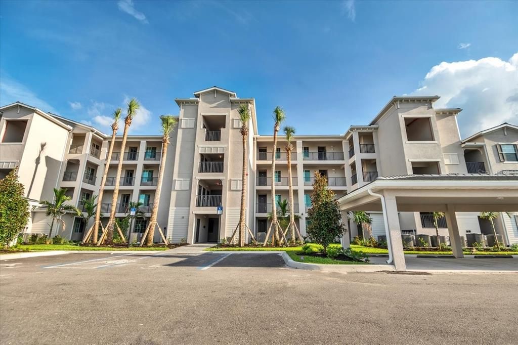 For Rent: $2,500 (2 beds, 2 baths, 1120 Square Feet)