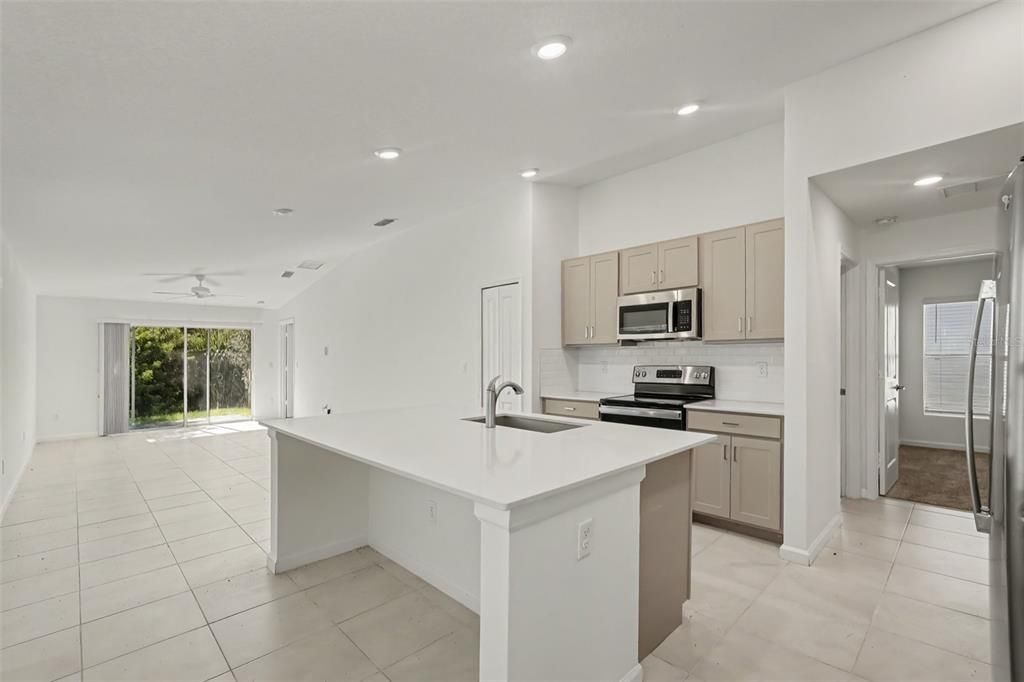 For Sale: $264,900 (3 beds, 2 baths, 1451 Square Feet)
