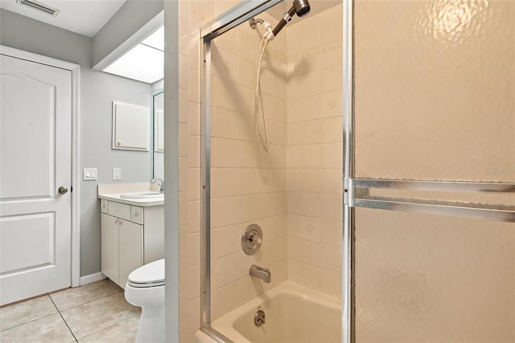 For Sale: $405,000 (3 beds, 2 baths, 2005 Square Feet)
