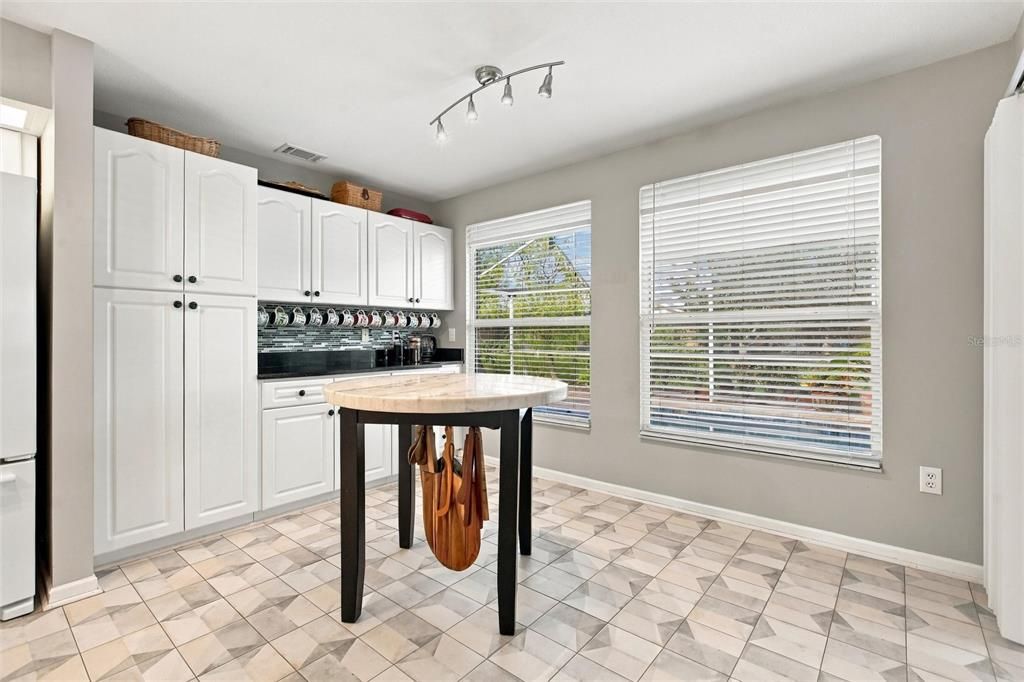 For Sale: $405,000 (3 beds, 2 baths, 2005 Square Feet)