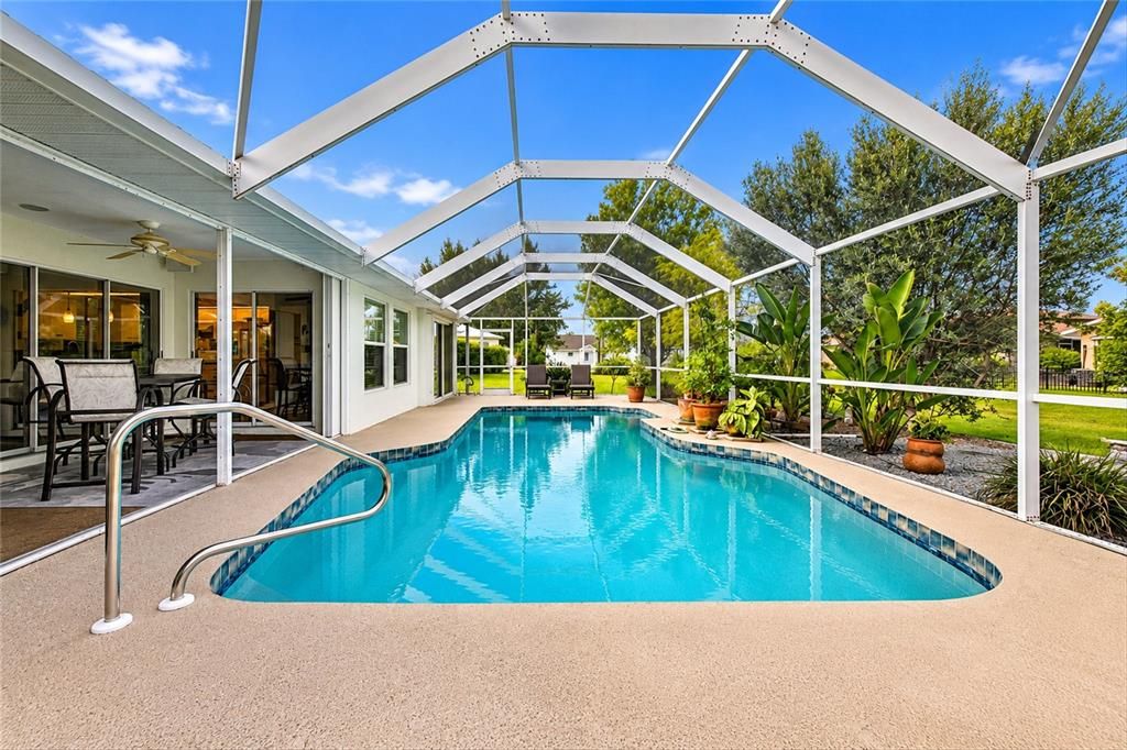 For Sale: $405,000 (3 beds, 2 baths, 2005 Square Feet)