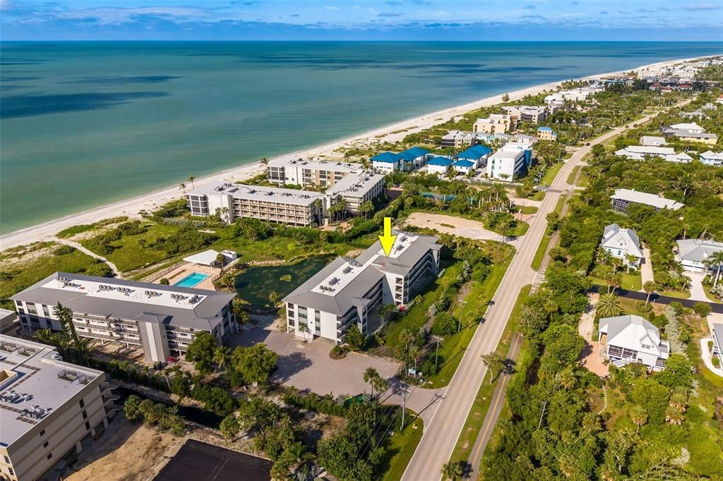 На продажу: $975,000 (2 спален, 2 ванн, 1007 Квадратных фут)