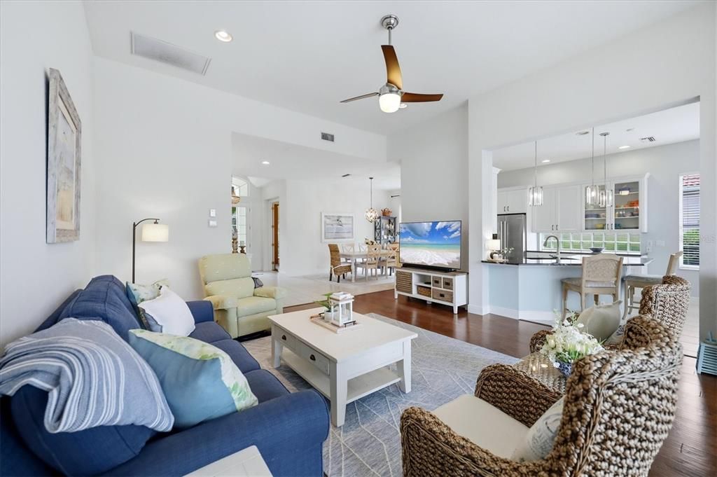For Sale: $675,000 (3 beds, 2 baths, 2084 Square Feet)