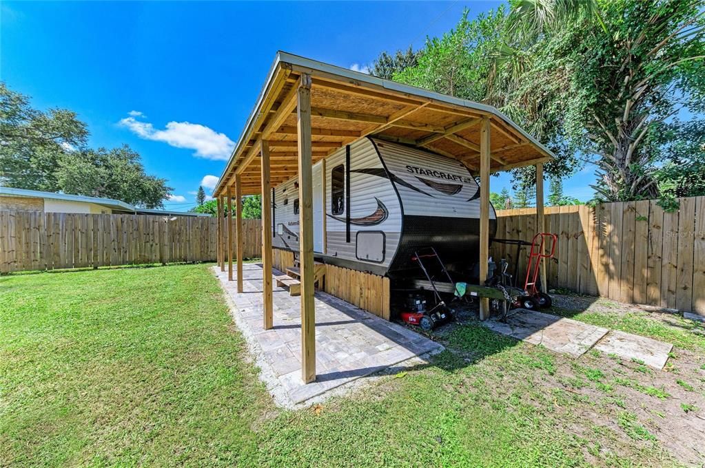 For Sale: $439,000 (4 beds, 2 baths, 1408 Square Feet)