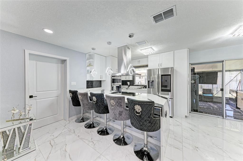 For Sale: $439,000 (4 beds, 2 baths, 1408 Square Feet)