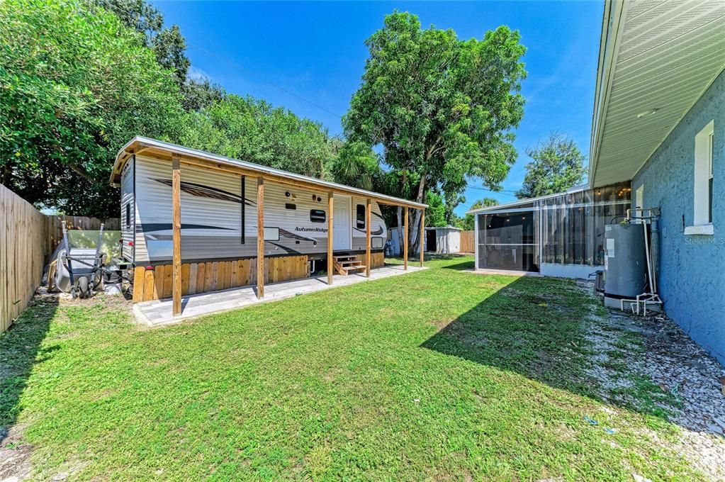 For Sale: $439,000 (4 beds, 2 baths, 1408 Square Feet)