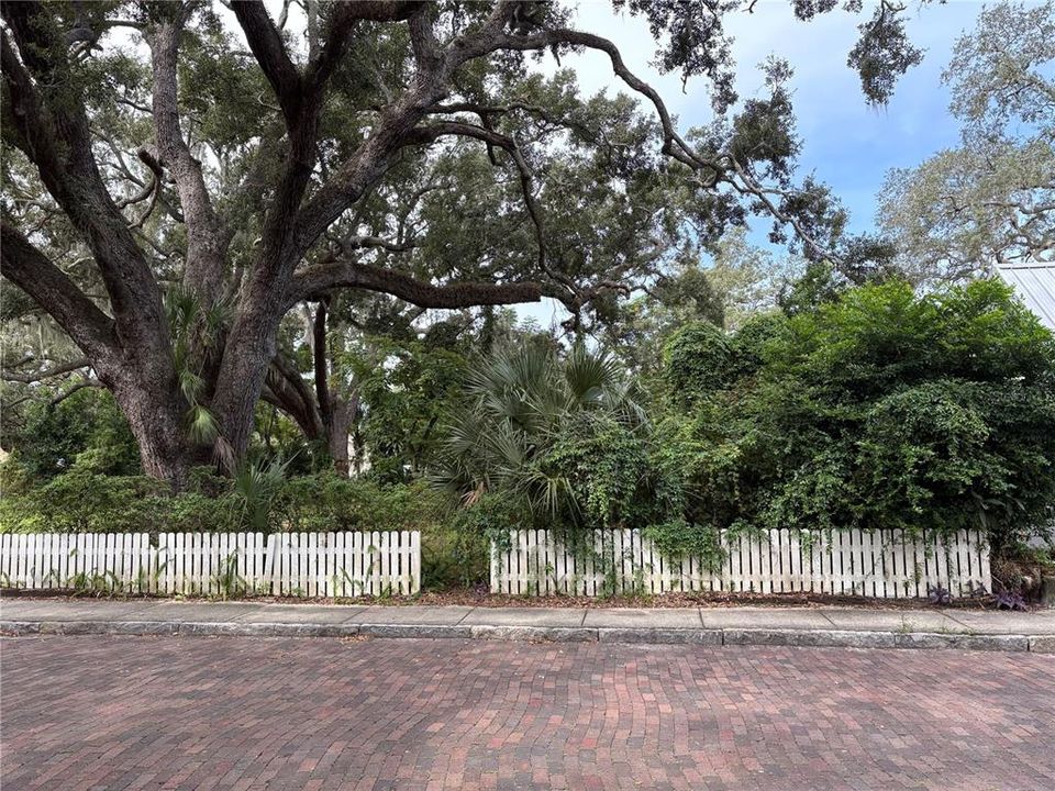 For Sale: $729,900 (0.16 acres)