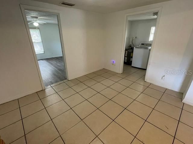 For Sale: $319,000 (3 beds, 2 baths, 1392 Square Feet)