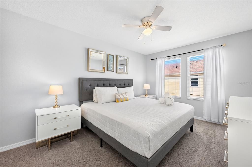 For Sale: $355,000 (4 beds, 3 baths, 1637 Square Feet)