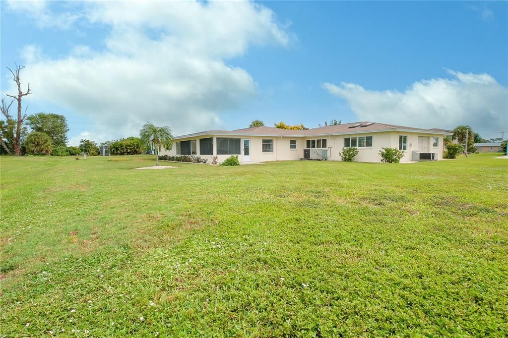 For Sale: $380,000 (4 beds, 2 baths, 2520 Square Feet)