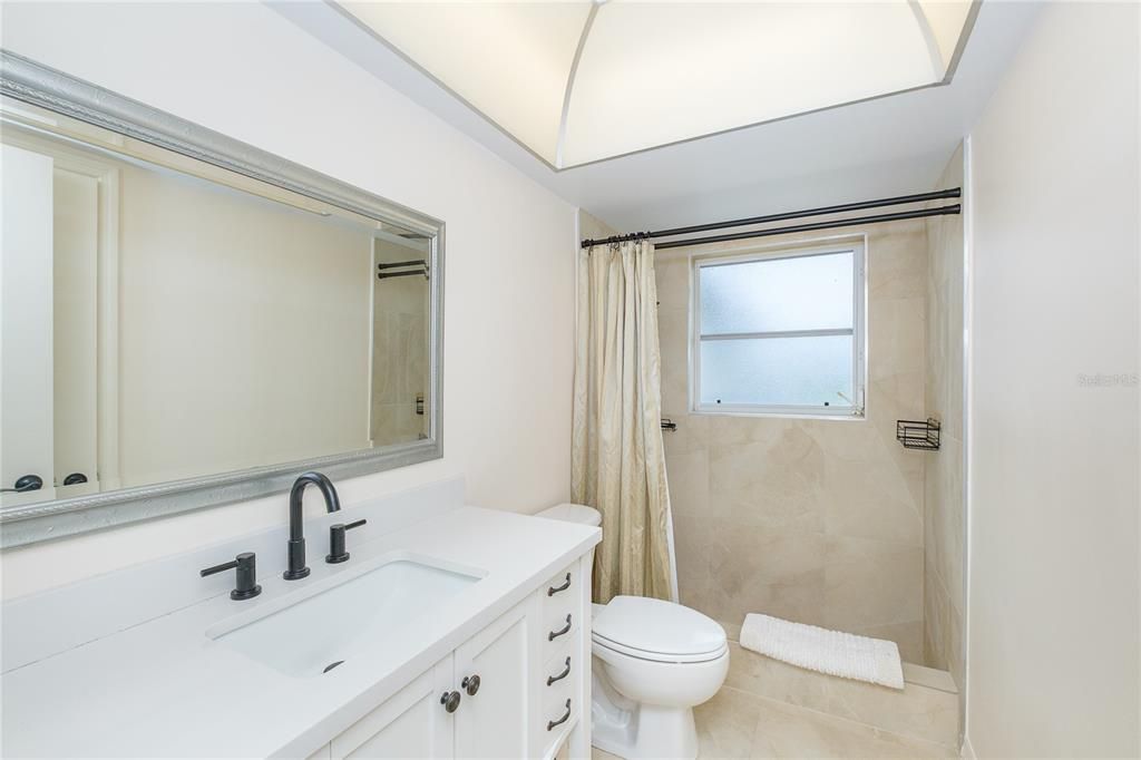 For Sale: $380,000 (4 beds, 2 baths, 2520 Square Feet)