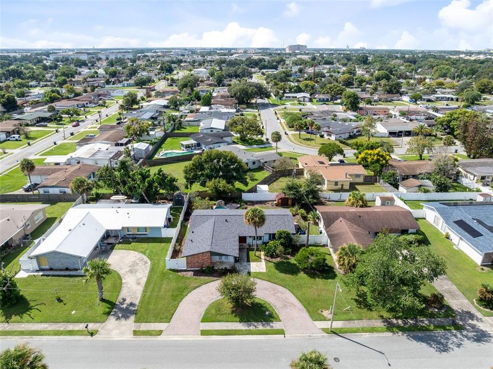 For Sale: $350,000 (4 beds, 2 baths, 1992 Square Feet)
