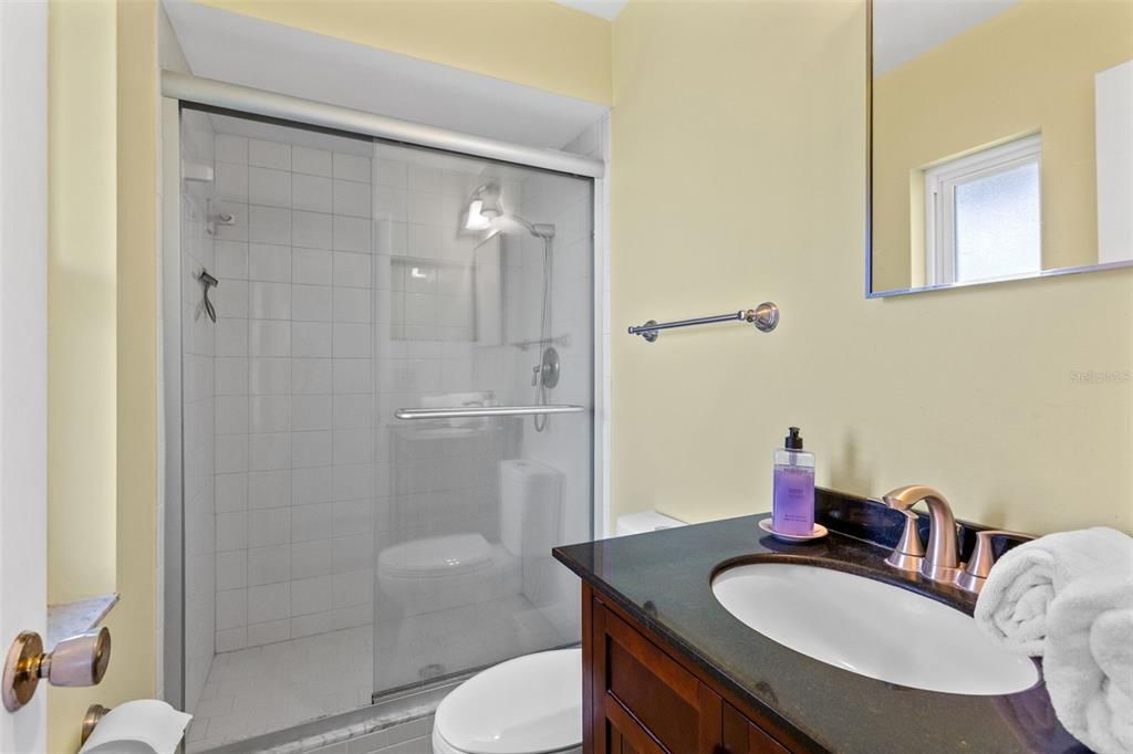For Sale: $350,000 (4 beds, 2 baths, 1992 Square Feet)