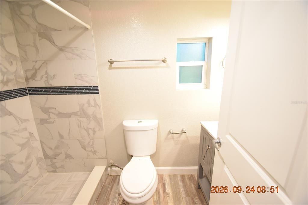 В аренду: $1,295 (2 спален, 1 ванн, 560 Квадратных фут)