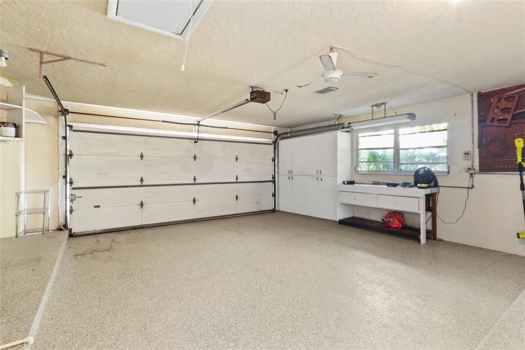 For Sale: $340,000 (2 beds, 2 baths, 1309 Square Feet)