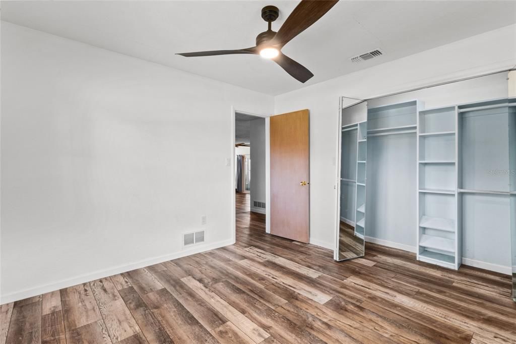 For Sale: $340,000 (2 beds, 2 baths, 1309 Square Feet)