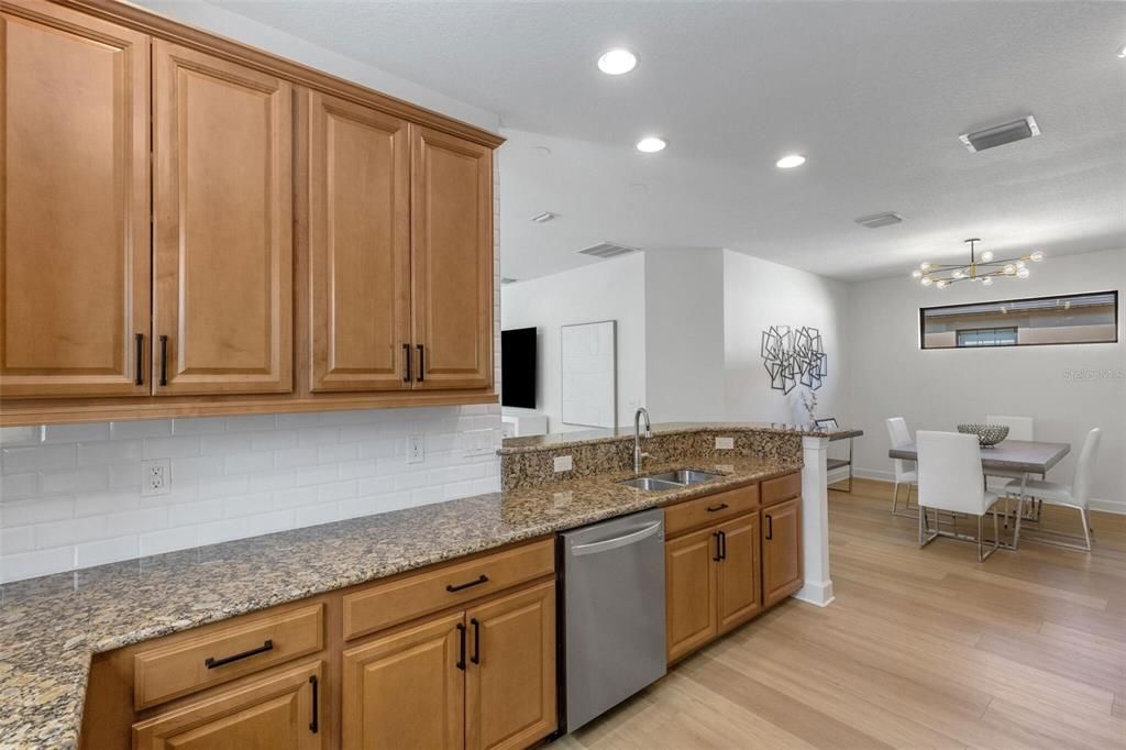 En Venta: $429,999 (2 camas, 2 baños, 1678 Pies cuadrados)