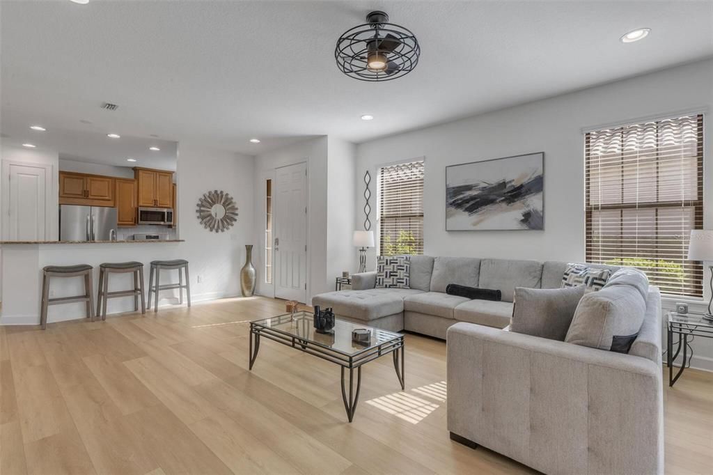 En Venta: $429,999 (2 camas, 2 baños, 1678 Pies cuadrados)