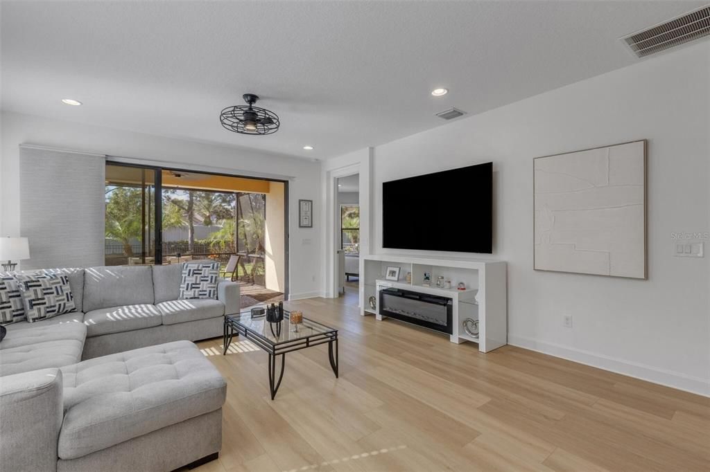 En Venta: $429,999 (2 camas, 2 baños, 1678 Pies cuadrados)