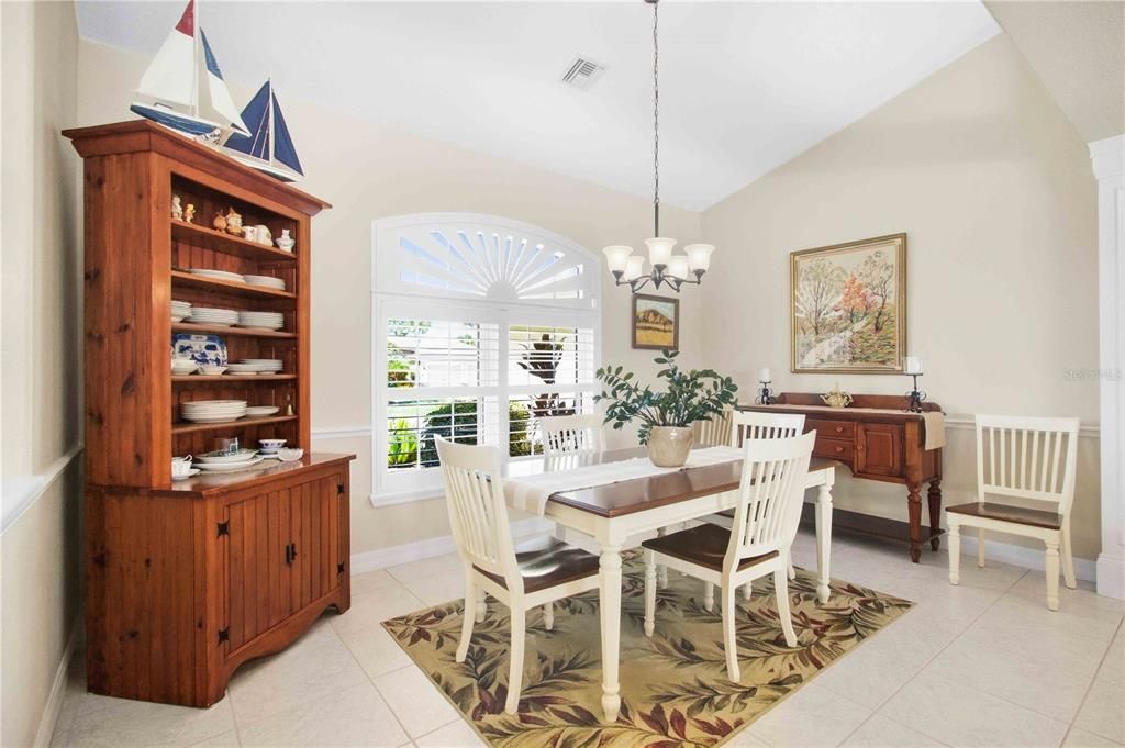 For Sale: $667,000 (3 beds, 2 baths, 2370 Square Feet)
