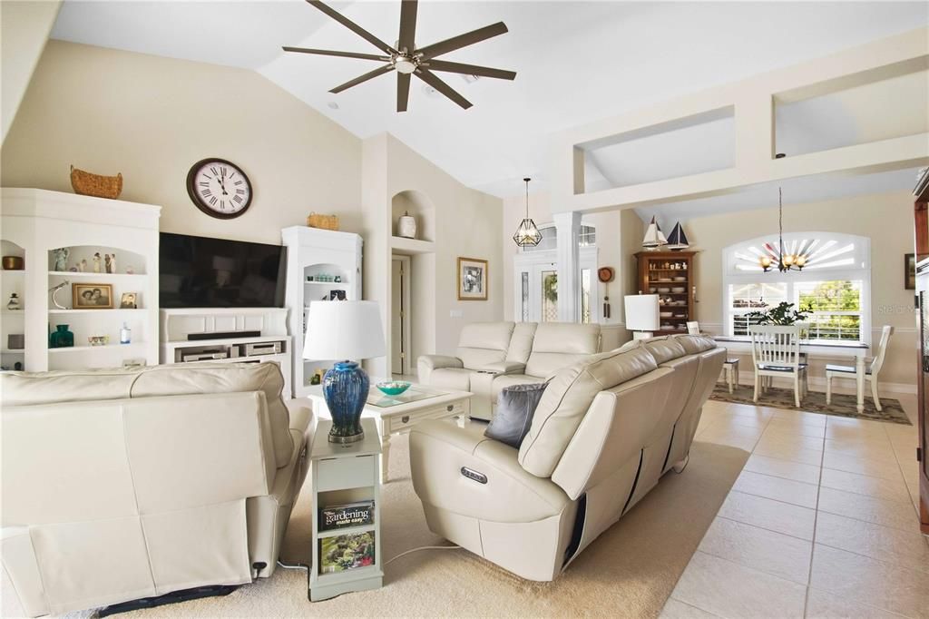 For Sale: $667,000 (3 beds, 2 baths, 2370 Square Feet)