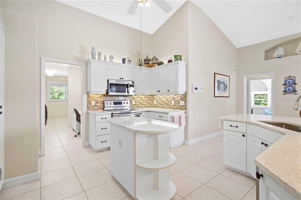 For Sale: $667,000 (3 beds, 2 baths, 2370 Square Feet)