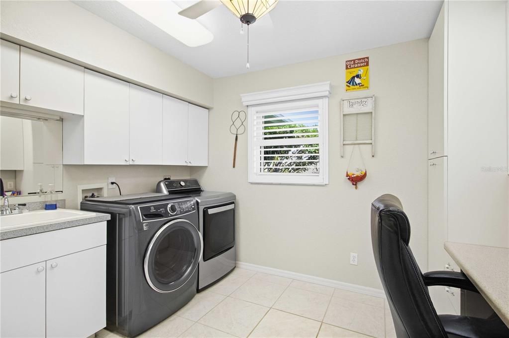 For Sale: $667,000 (3 beds, 2 baths, 2370 Square Feet)