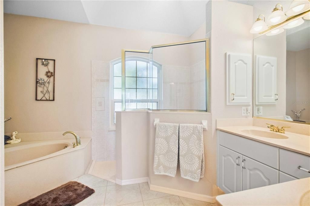 For Sale: $667,000 (3 beds, 2 baths, 2370 Square Feet)