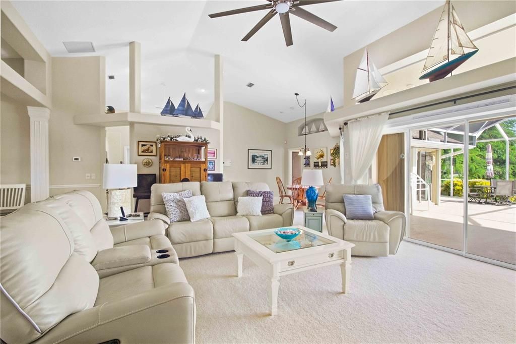 For Sale: $667,000 (3 beds, 2 baths, 2370 Square Feet)