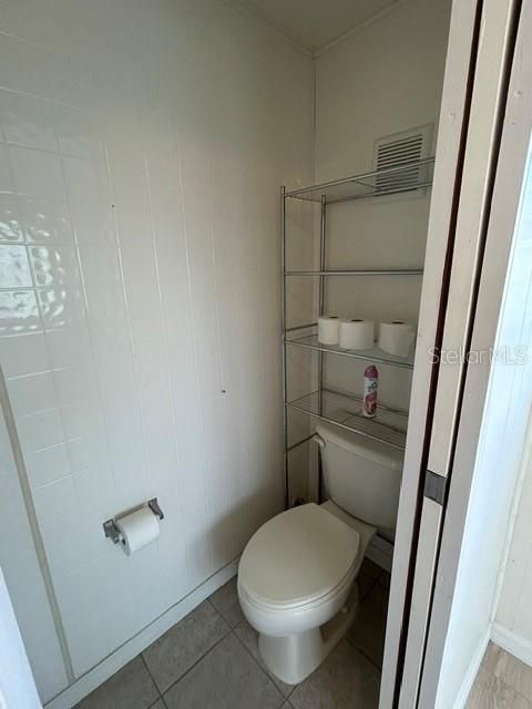 На продажу: $69,500 (2 спален, 1 ванн, 672 Квадратных фут)