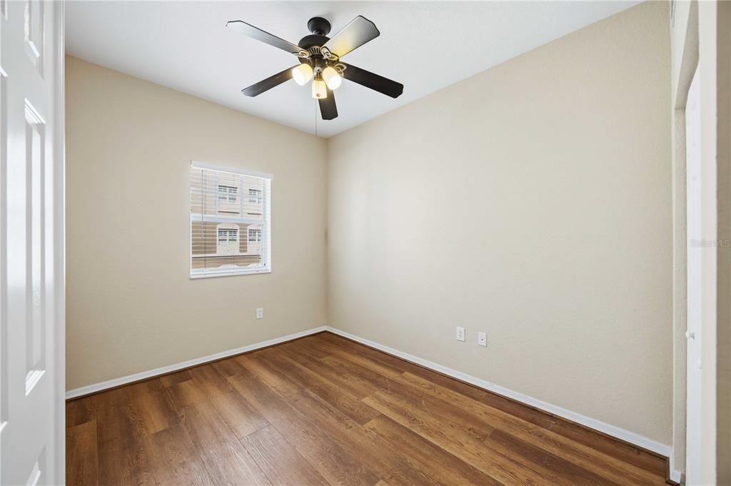For Sale: $394,900 (2 beds, 2 baths, 1084 Square Feet)