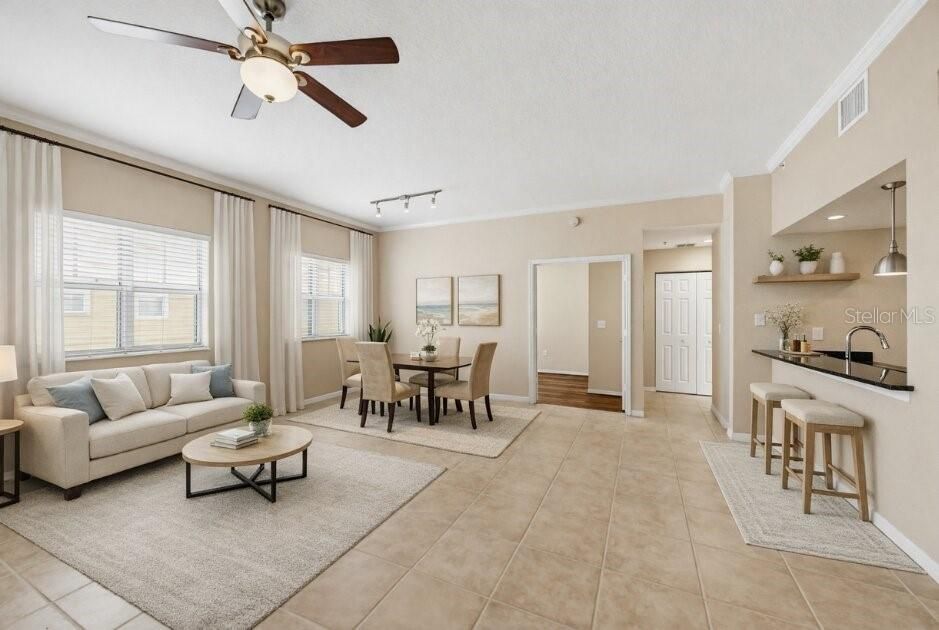 For Sale: $394,900 (2 beds, 2 baths, 1084 Square Feet)