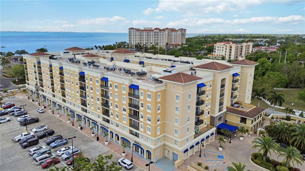 For Sale: $394,900 (2 beds, 2 baths, 1084 Square Feet)