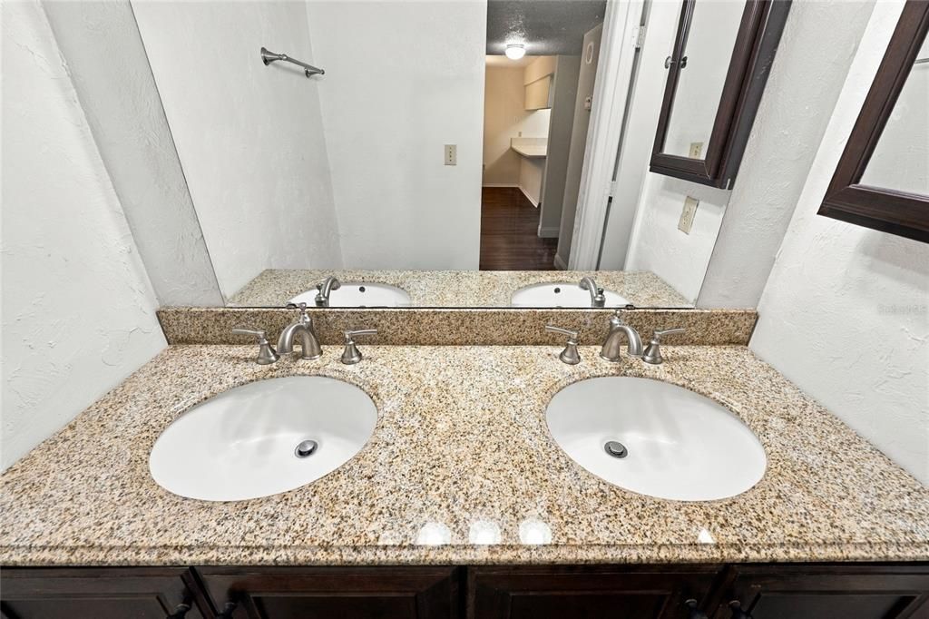 En Venta: $64,500 (1 camas, 1 baños, 876 Pies cuadrados)
