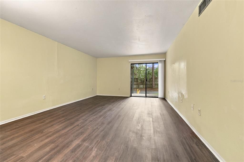 En Venta: $64,500 (1 camas, 1 baños, 876 Pies cuadrados)
