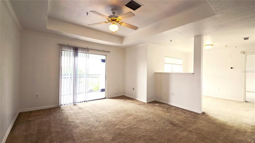 For Rent: $1,249 (1 beds, 1 baths, 768 Square Feet)