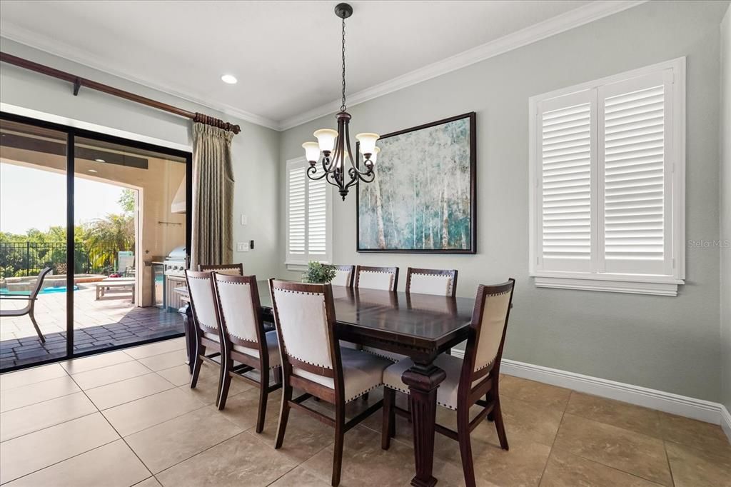 For Sale: $950,000 (5 beds, 4 baths, 3273 Square Feet)