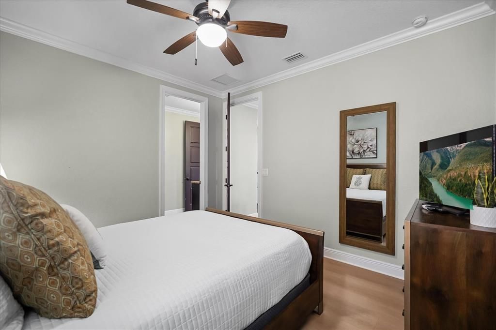 For Sale: $950,000 (5 beds, 4 baths, 3273 Square Feet)