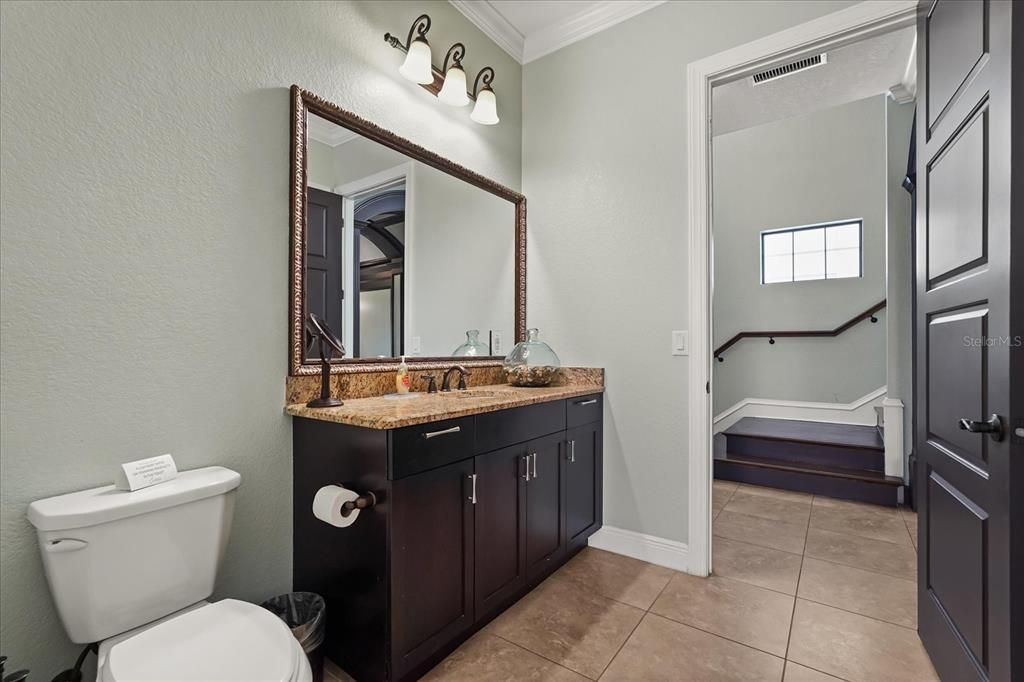 For Sale: $950,000 (5 beds, 4 baths, 3273 Square Feet)